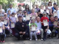 В Усолье-Сибирском полицейские организовали для детей «весёлые старты»