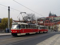 Губернатор Сергей Левченко отказался за счет областной казны увеличивать для льготников число поездок в общественном транспорте