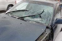 В Усолье-Сибирском полицией задержан водитель иномарки, сбивший двух пешеходов и скрывшийся с места ДТП