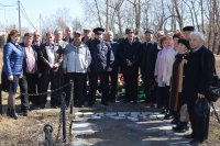 В Усолье-Сибирском сотрудники полиции поздравили ветеранов МВД с праздником