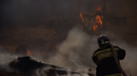 Склад пиломатериалов на площади 2 тыс. кв. м. горел в Усолье-Сибирском