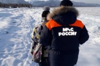 В Байкальске спасли девушку-инвалида, гулявшую по льду озера