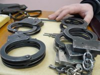 В Усолье-Сибирском полицейские задержали предполагаемого закладчика синтетических наркотиков 