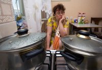 Жильцы дома в Усть-Илимске месяц оставались без воды и отопления из-за соседки