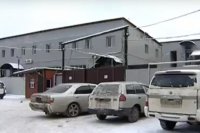 В Иркутске рабочий кондитерской фабрики погиб при обрушении грузового лифта