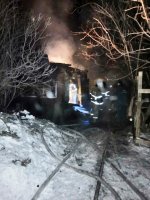 В Иркутске женщина спаслась в горящем доме в подполье с водой