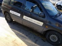 Машина с наклейками «Максим» сбила школьницу на зебре в Иркутске