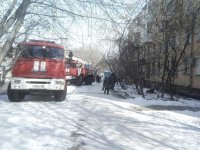 Троих человек спасли пожарные из горящего газифицированного дома в Иркутске
