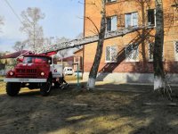 В Шелехове из горящего детдома эвакуировали 56 воспитанников