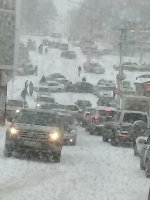 Тяжелая дорожная обстановка сложилась в Иркутской области из-за снега