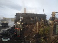 Двое мужчин погибли на пожаре в деревне Егоровская Иркутской области
