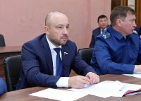 Михаил Щапов подал подписные листы для регистрации кандидатом в губернаторы Приангарья
